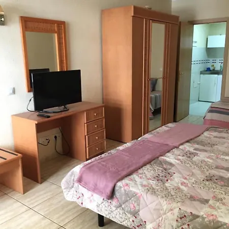 Studio Av. Venezuela Apartment *